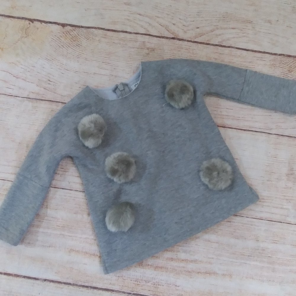 Crew Kids gray fleecy top with pompoms sze 24m